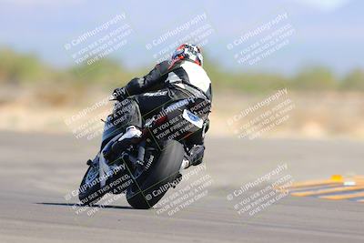 media/Sep-25-2023-Moto Forza (Mon) [[81ffa65e0a]]/B-C Group/Session 3 (Turn 16)/